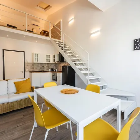 Διαμέρισμα Ruote Stylish Loft By Mmega *